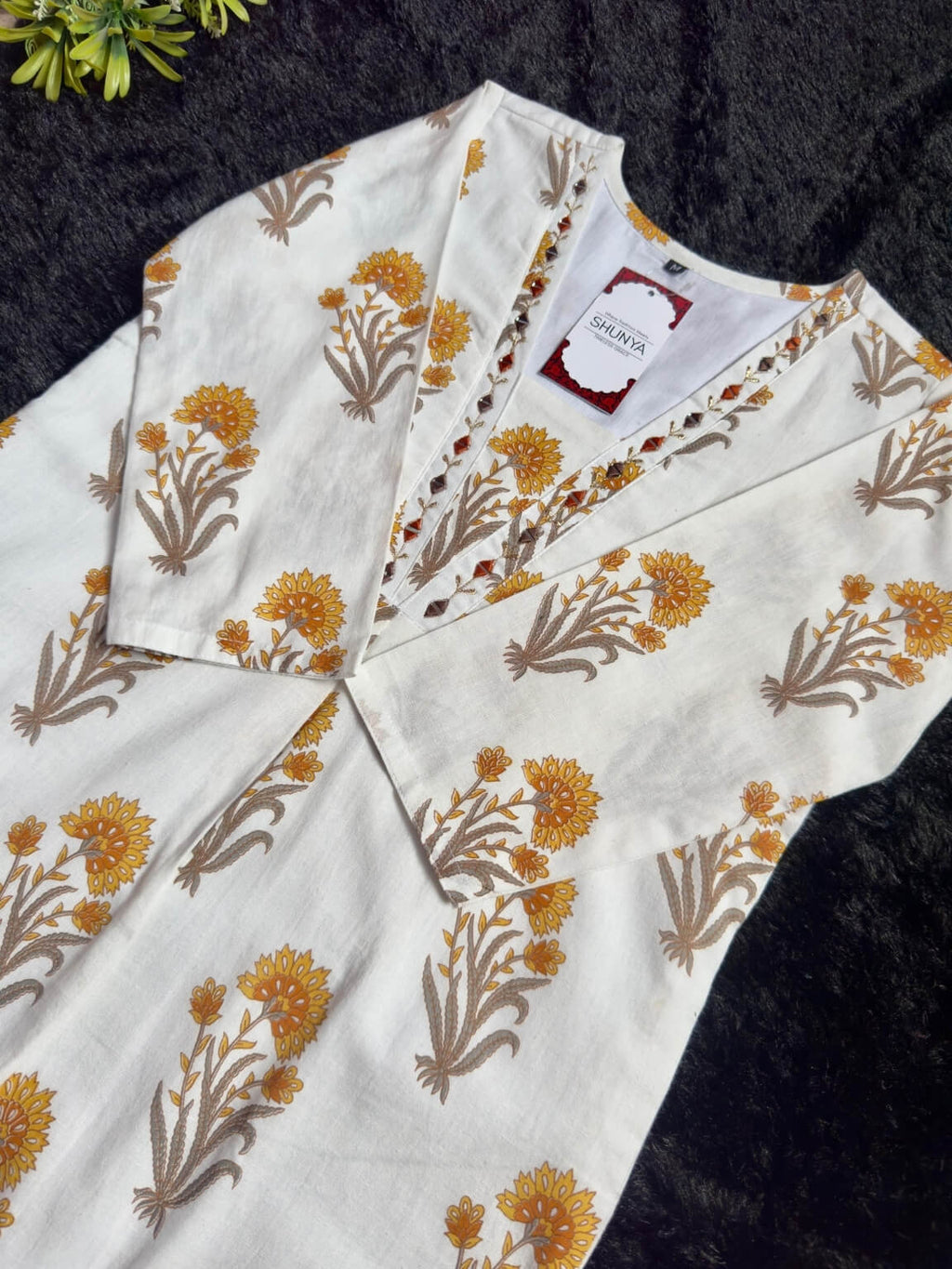 Marigold Bloom – 3 Piece Mul Cotton Kurti Set