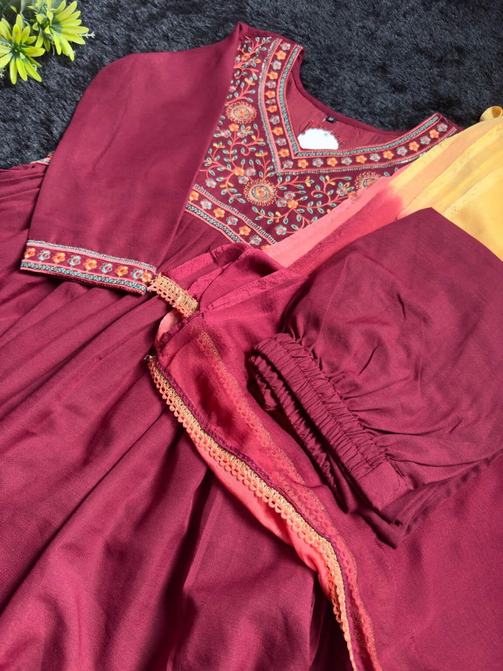 Regal Bloom – Mahogany Cotton 3-Piece Kurti Set