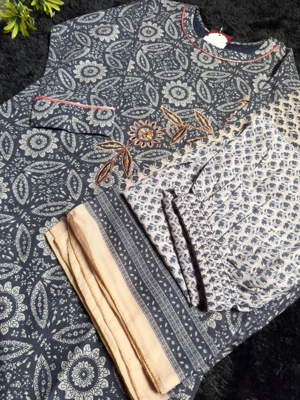 Summer Ease – Soft Cotton 3-Piece Kurti Set